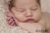 eyelashes-newborn-baby-photography-3