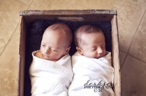 twin-newborn-photographer-6